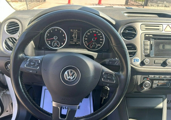 Volkswagen Tiguan cena 38800 przebieg: 223000, rok produkcji 2011 z Brzozów małe 562